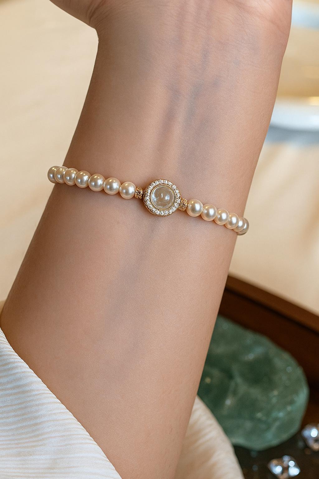 PERSEFONE’S PEARL BRACELET.