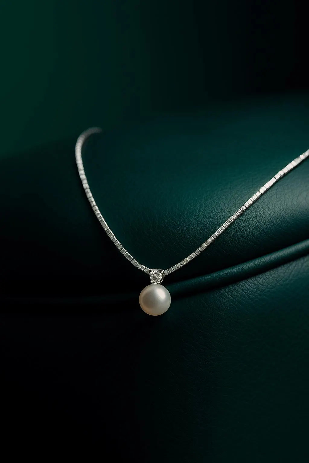 PEARL OF DESIRE NECKLACE.