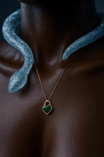 MALACHITE HEART NECKLACE.